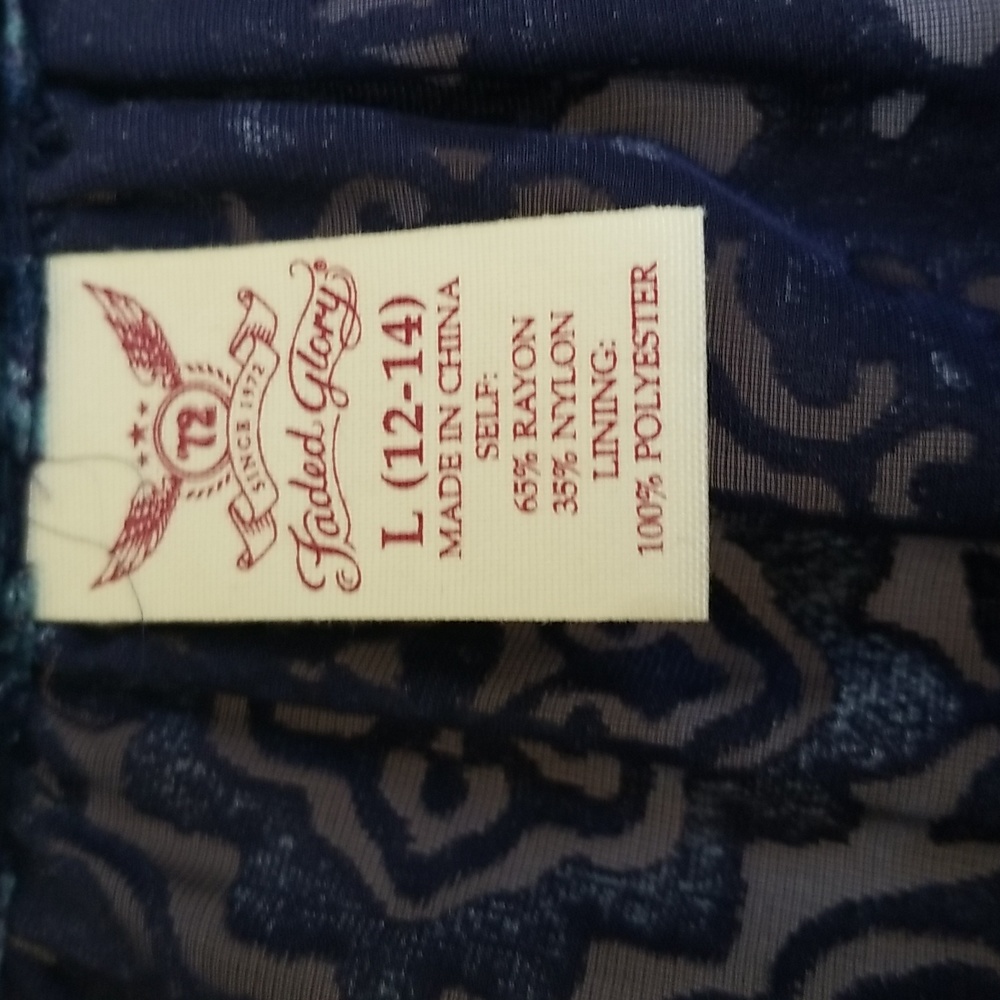 Faded  Glory blouse sz. L - Picture 9 of 13